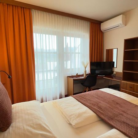 Vitalhotel Krainz 로이페어스도르프 바이 퓌르스텐펠트 외부 사진