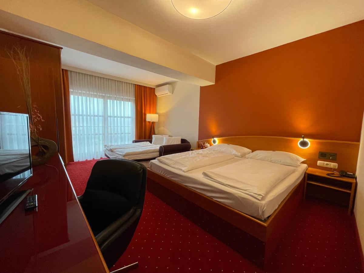 Vitalhotel Krainz 로이페어스도르프 바이 퓌르스텐펠트 외부 사진