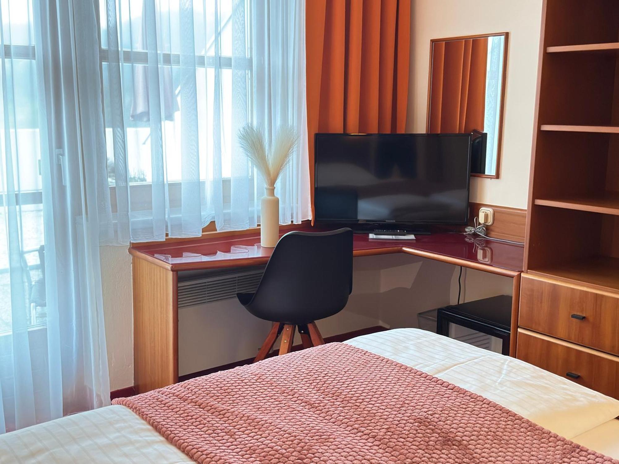 Vitalhotel Krainz 로이페어스도르프 바이 퓌르스텐펠트 외부 사진