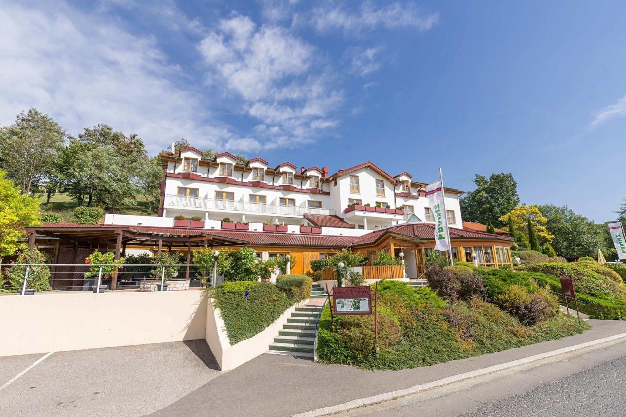 Vitalhotel Krainz 로이페어스도르프 바이 퓌르스텐펠트 외부 사진